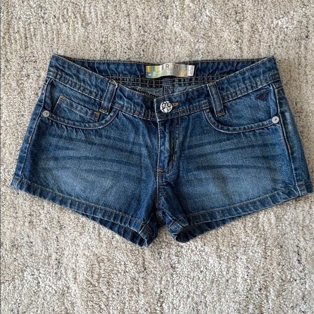 ⭐️SOLD⭐️ Roxy Denim Shorts Size 1